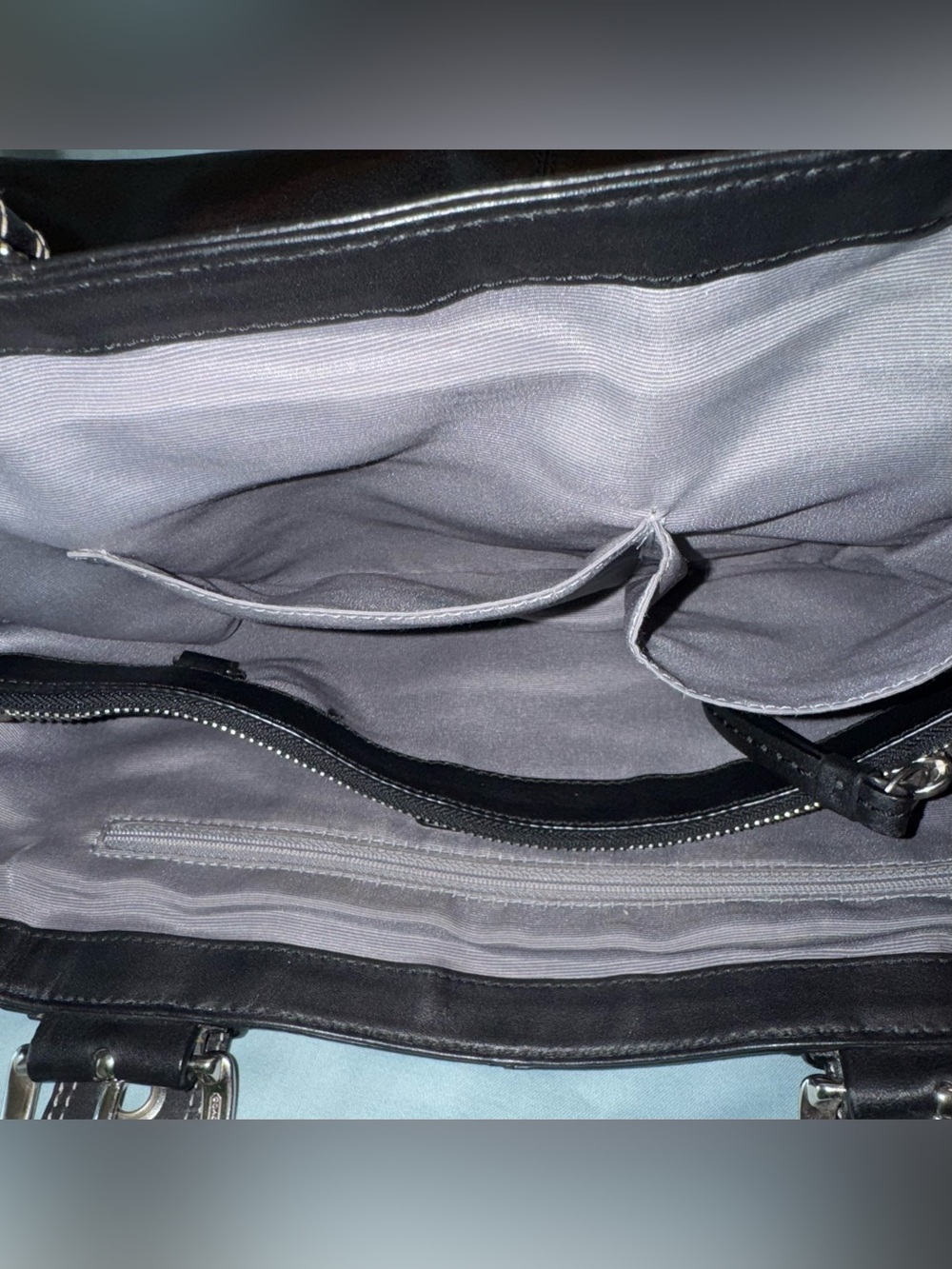 Coach Soho Pleated Large Tote with Contrast Stitching F13733 - Picture 13 of 14
